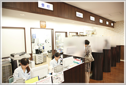 調剤薬局店内